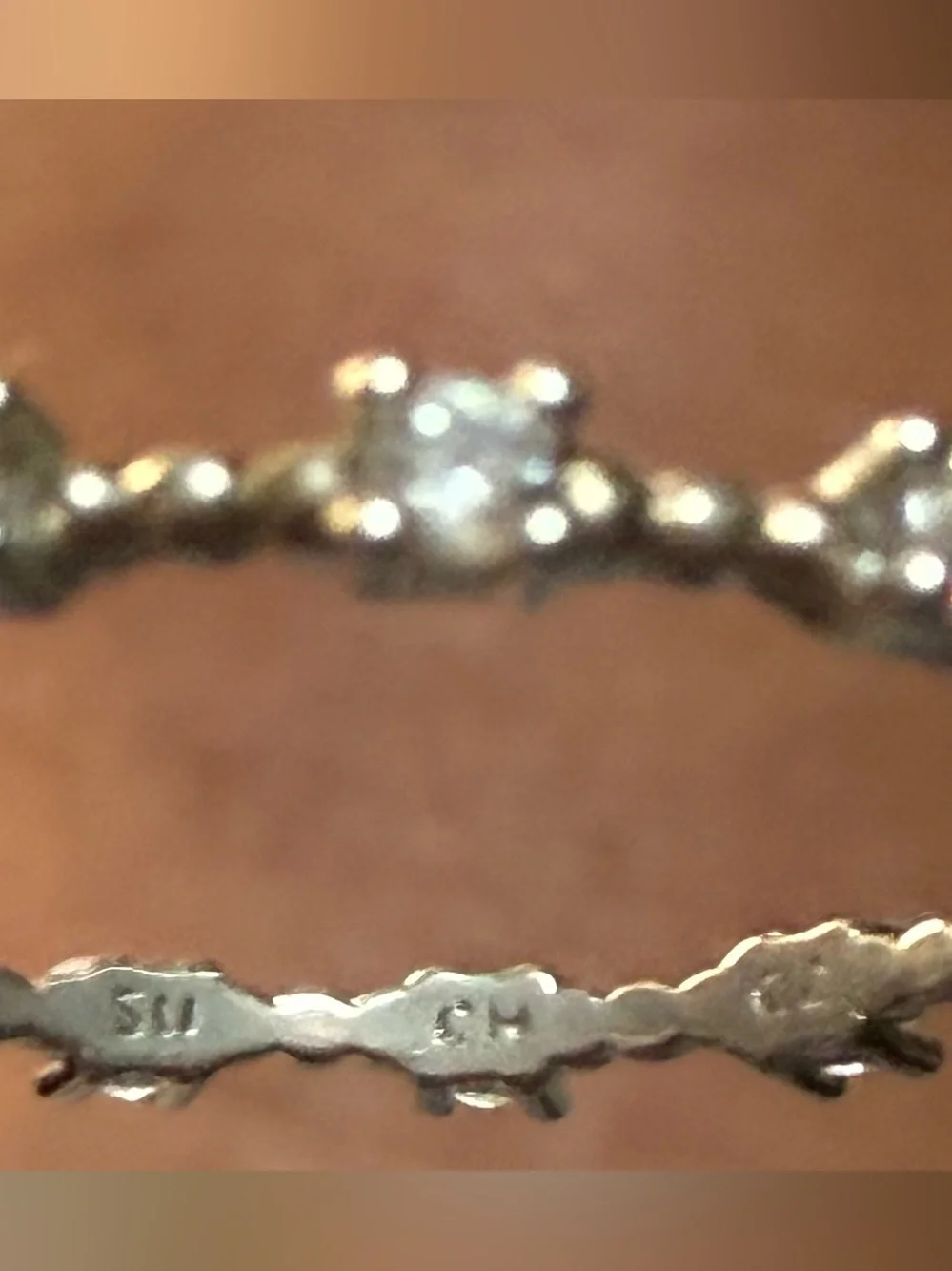 N/A shiny silver